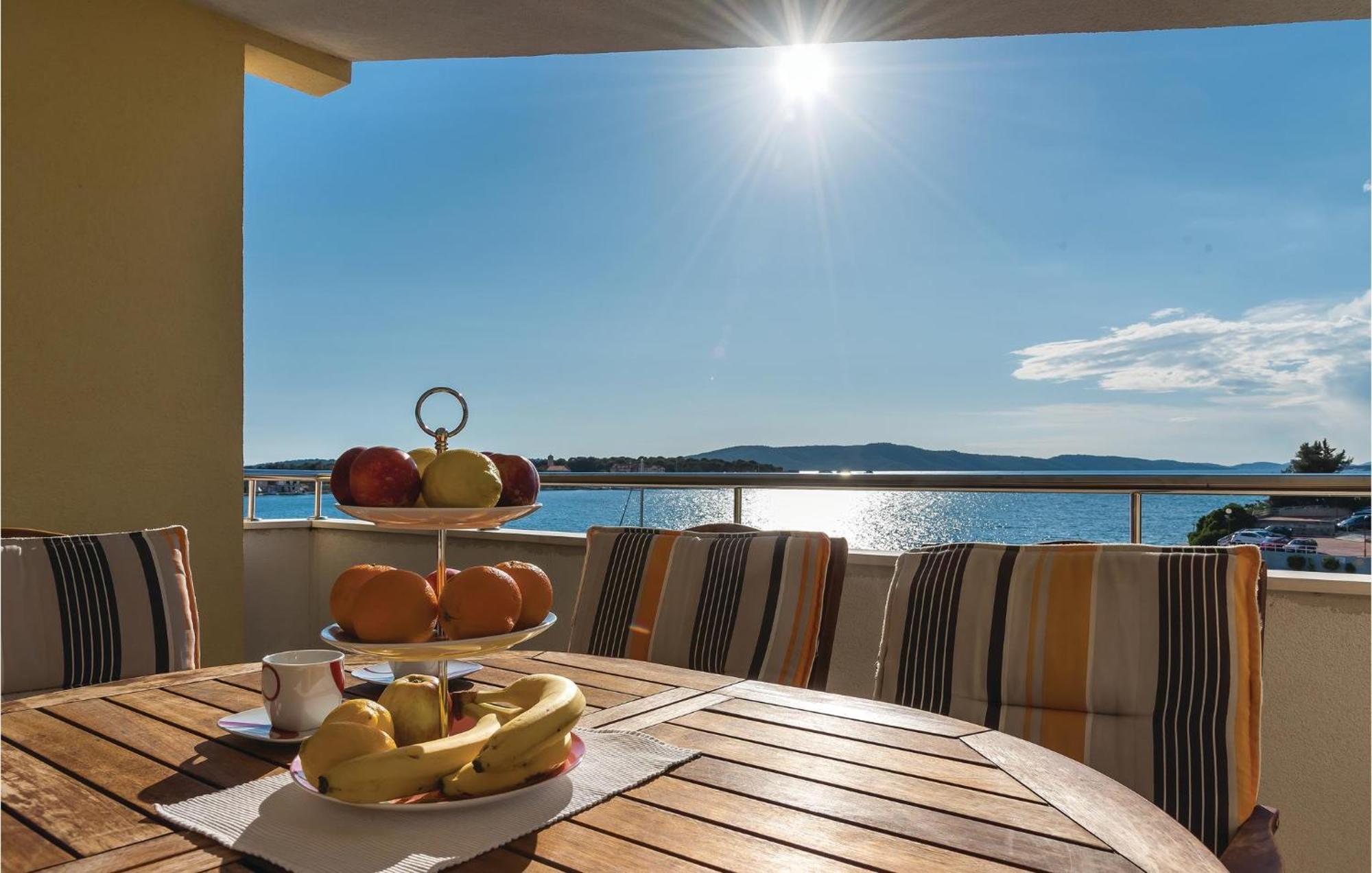 Nice Home In Sibenik With Kitchen Exteriér fotografie