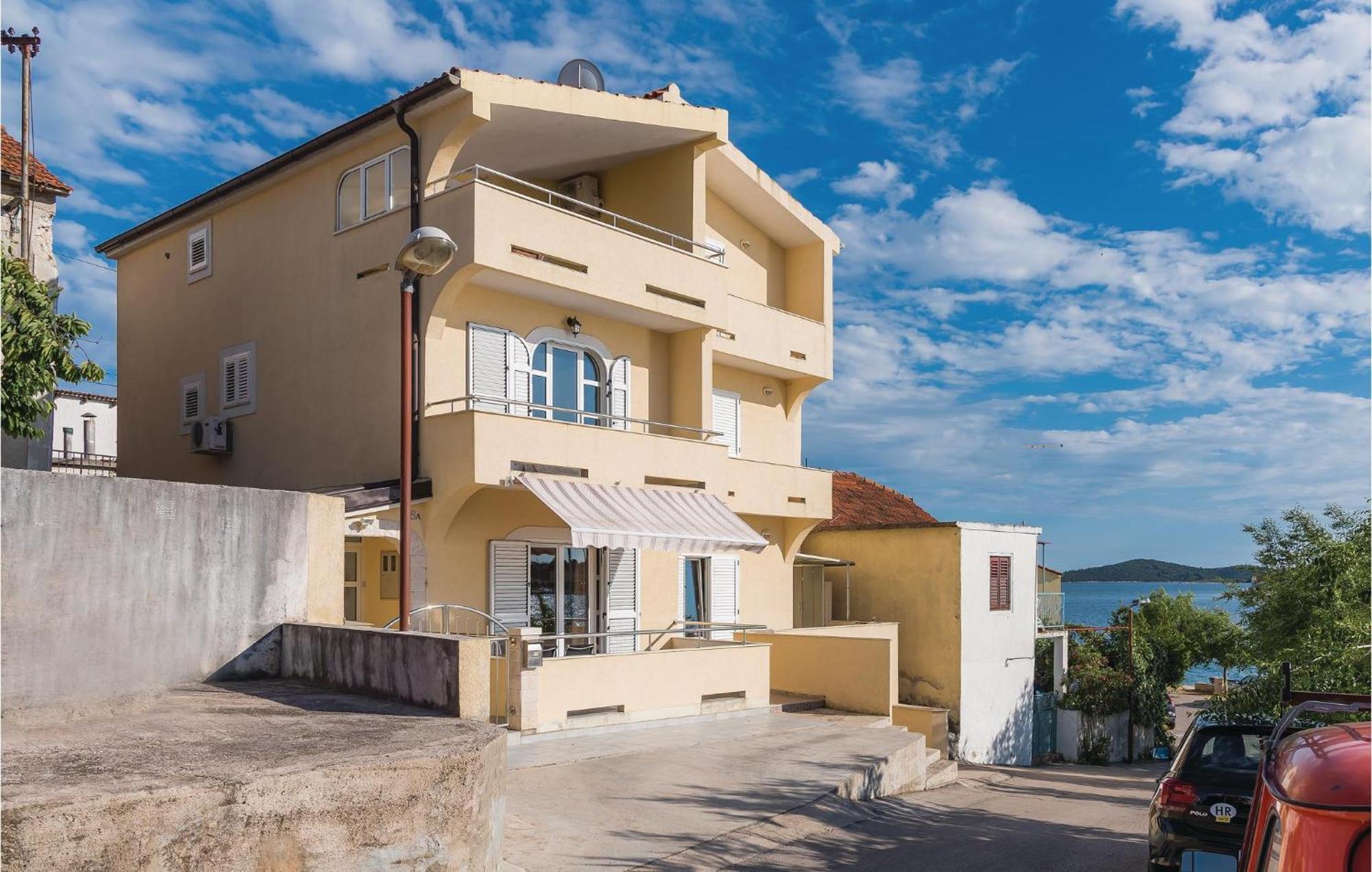 Nice Home In Sibenik With Kitchen Exteriér fotografie