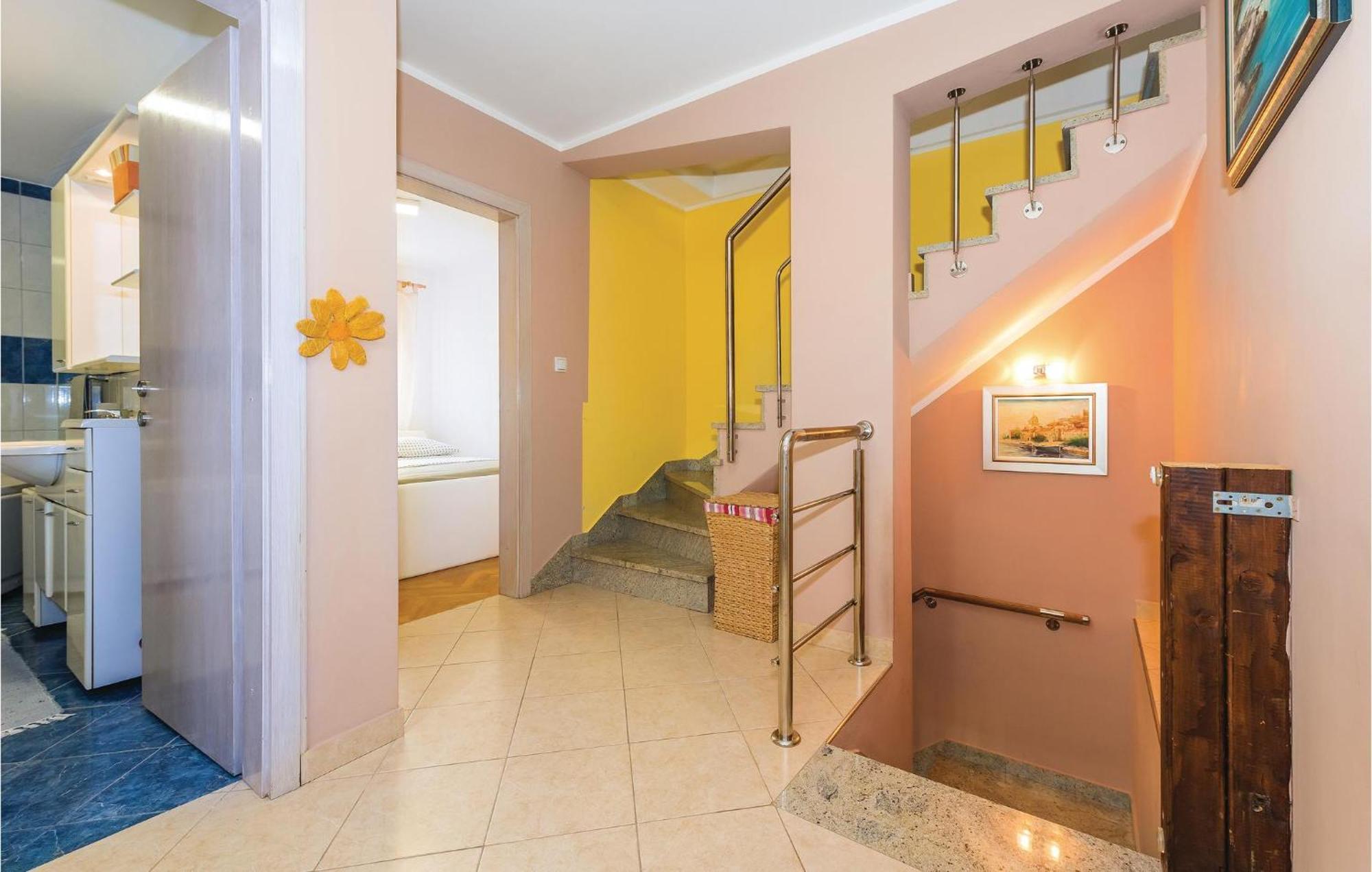 Nice Home In Sibenik With Kitchen Exteriér fotografie
